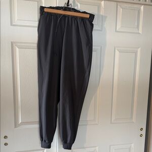 Lululemon women’s grey Jogger Pants
